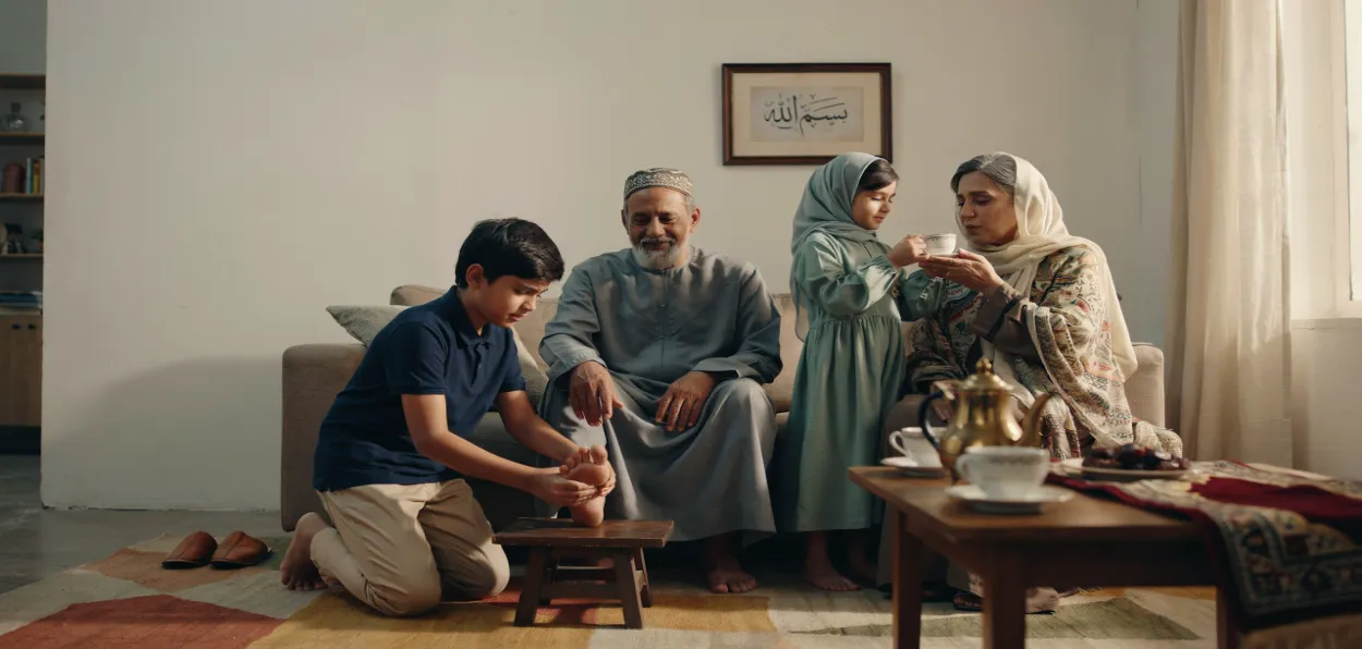 An AI-generated Image of a Muslim family