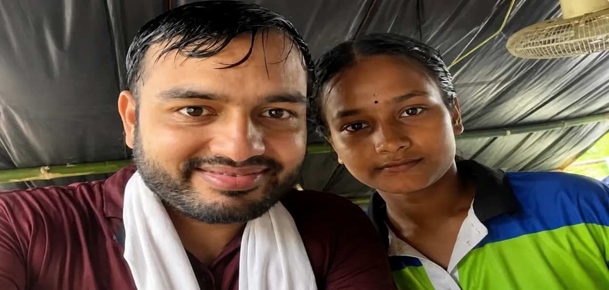 Janmoni with Alakh Pandey, Founder Physics Wallah in her makeshift shelter home