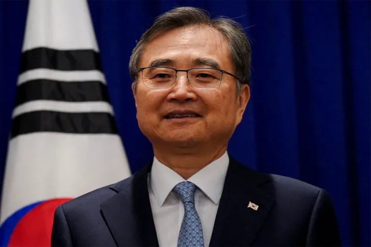South Korean Foreign Minister Cho Hyun 