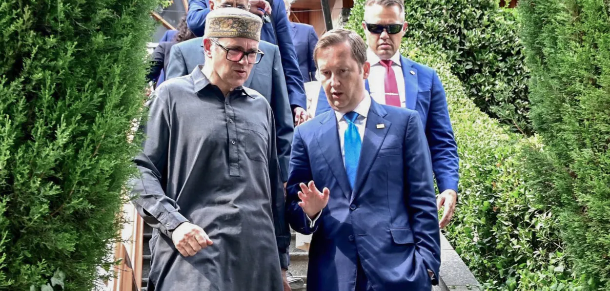 US Ambassador to India, Sergio Gor with J&K Chief Minister Omar Abdullah in Srinagar