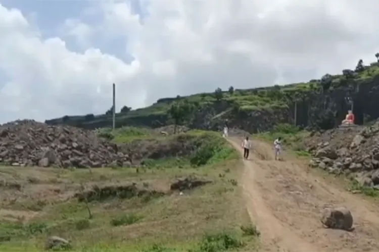 Visual of Khandva Hill