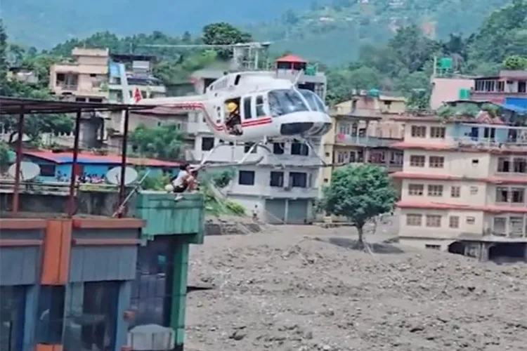 Rescue operation in Betrawati 