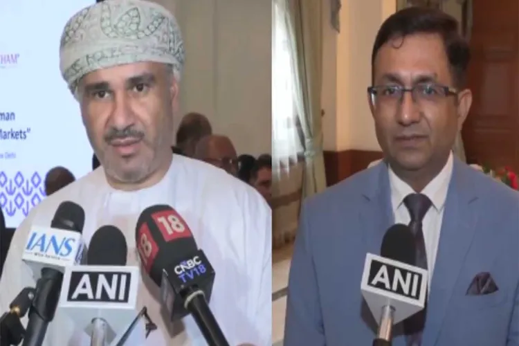 Issa Saleh Abdullah Alshibani, Ambassador of Oman to India and Hitender Mehta, Co-Chairman, National Council on SEZs and Industrial Zones, ASSOCHAM 