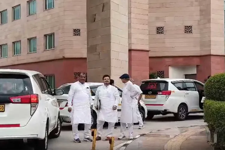 Rebel TMC faction delegation 
