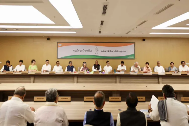 Top Congress leaders at CWC meeting in New Delhi