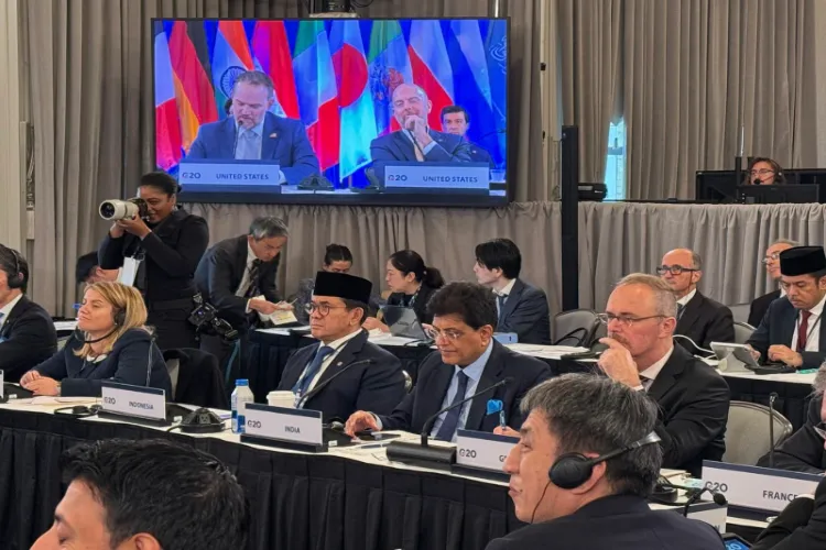 Stills from the meeting