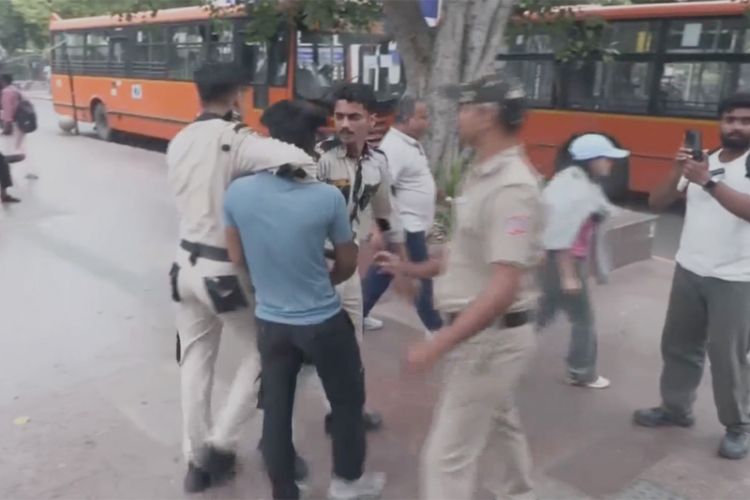 Delhi Police detained protesters at Connaught Place