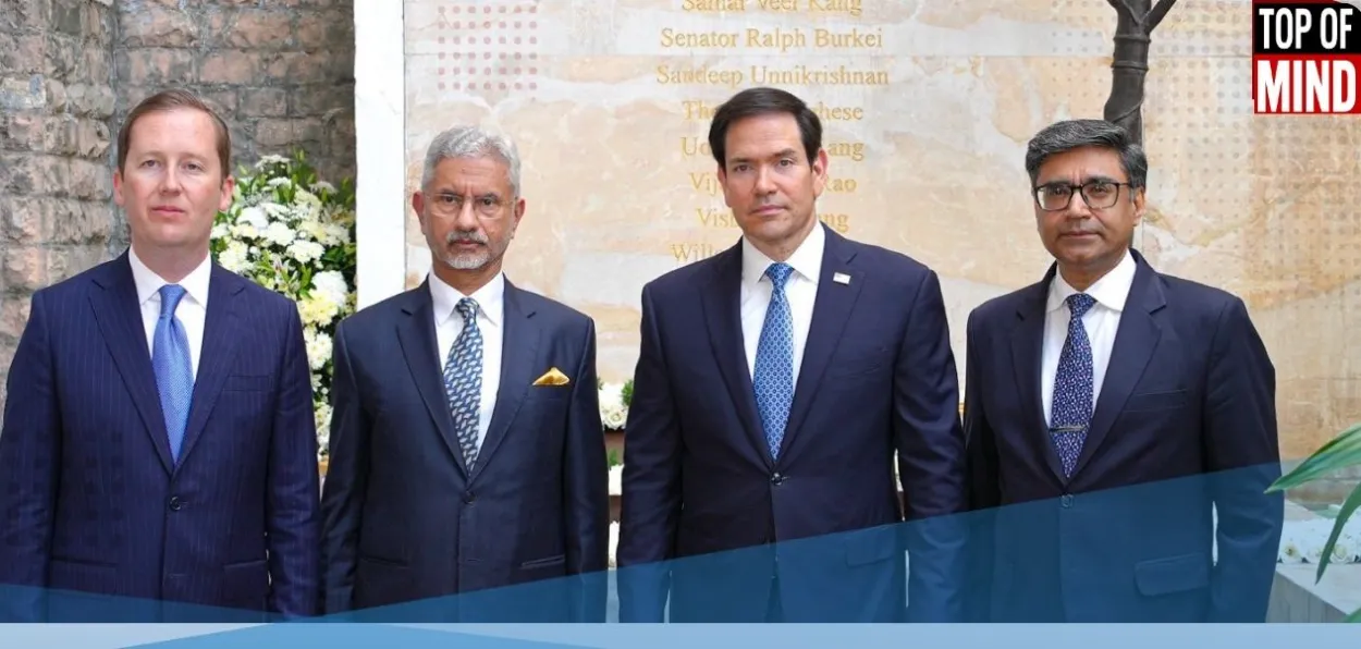 Marc Rubio with Dr S. Jaishankar, and Vikram Misri in front of the memorial for victims of Mumbai terrorist attack in Mumbai