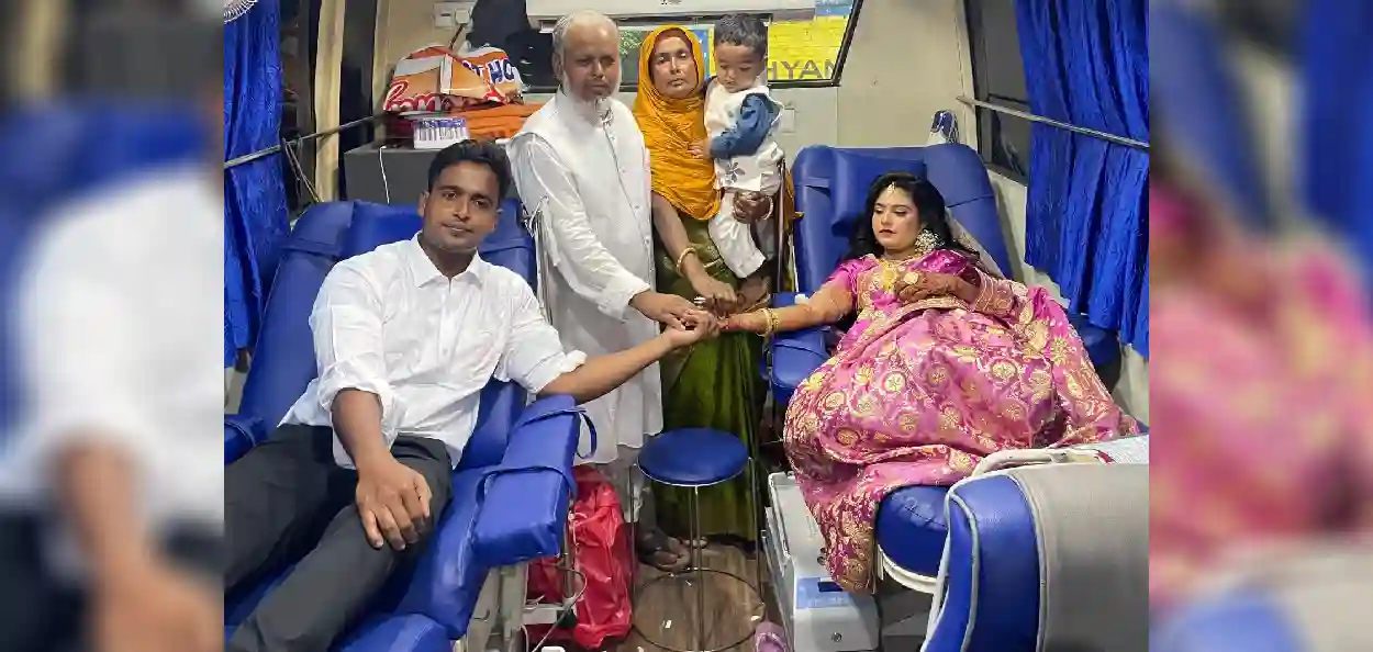Masud Mondal and Sohana Mondal donating blood on their wedding reception