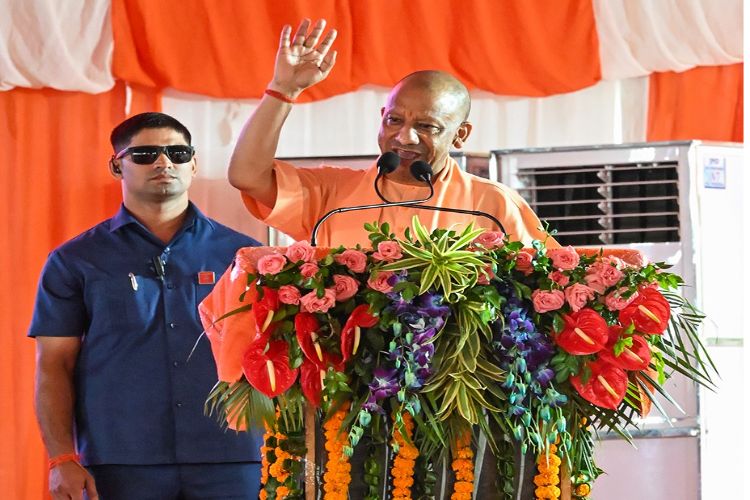  Uttar Pradesh Chief Minister Yogi Adityanath