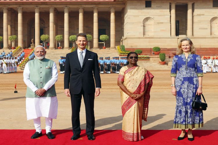 Liechtenstein Hereditary Prince Alois and his wife, Princess Sophie, pose for a photo with President Droupadi Murmu and Prime Minister Narendra Modi at a ceremonial reception at Rashtrapati Bhavan