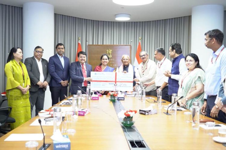 NSIC presented a dividend for FY 2025–26 to the Government of India 