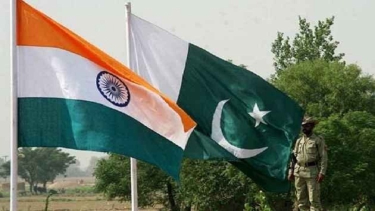India Pakistan flags