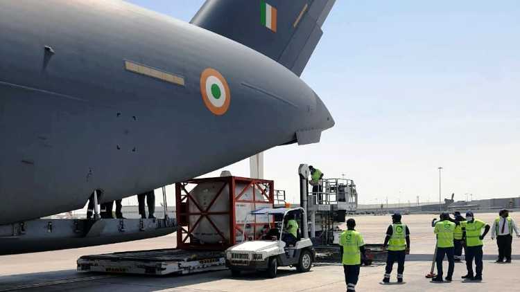 A C17 transport aircraft of the IAF landed in Dubai for the airlift of 7 empty cryogenic oxygen containers