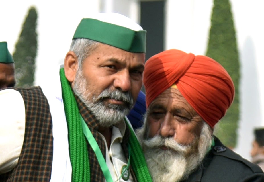 Bhartiya Kisan Union leader Rakesh Tikait (left) at Vigyan Bhawan