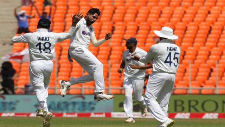 The Indian cricket team celebrating its win