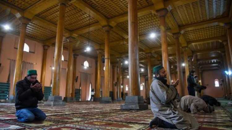 No Friday prayer in Lucknow mosque