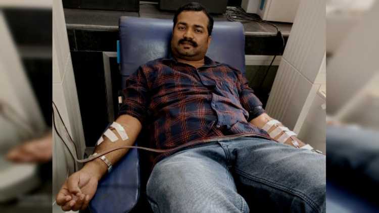 Aqeel donating plasma