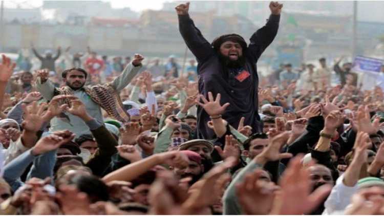 Scene at TLP rally in Lahore