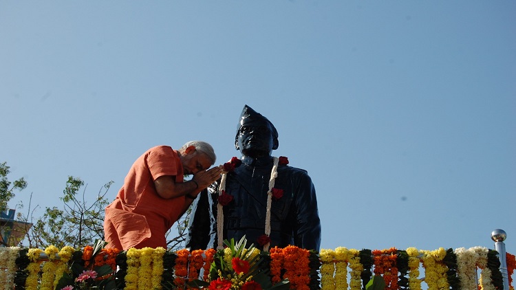 pm modi and subhash chandra bose