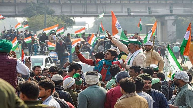 Rakesh Tikait viral video shows him asking farmers to enter Delhi with lathis