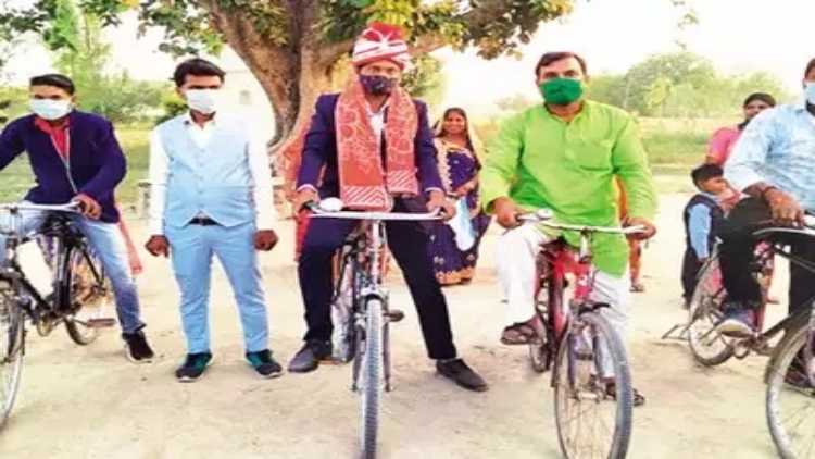 Vinay Kumar on cycle