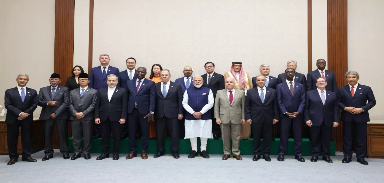 Prime Minister Narendra Modi with foreign minister of the BRICS countries