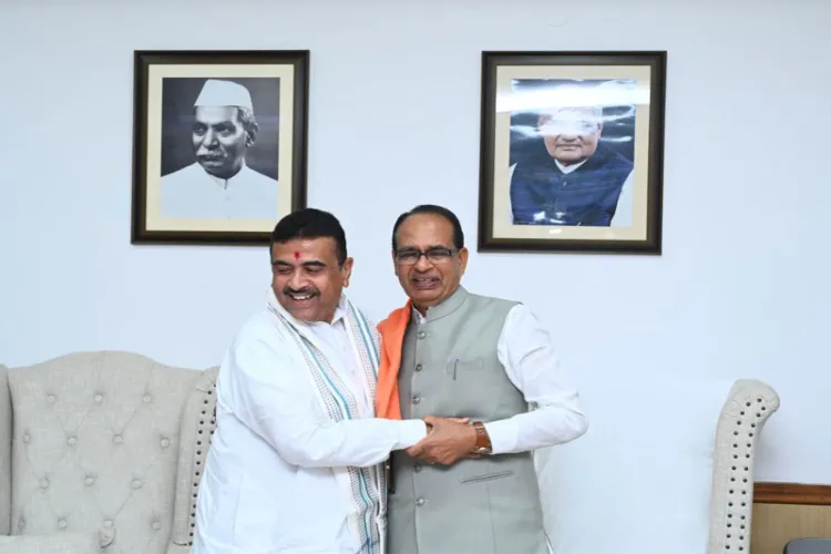 West Bengal CM Suvendu Adhikari with Agriculture Minister Shivraj 
