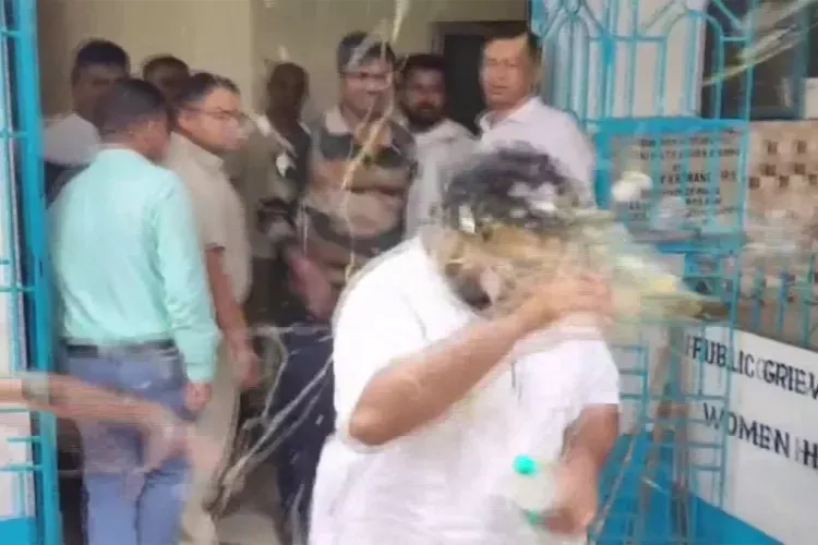 Visual of Trinamool youth leader Soumitra Banerjee attacked with eggs